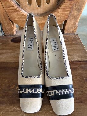 APART Women's Cream Suede Pumps with Black & Leopard Trim
